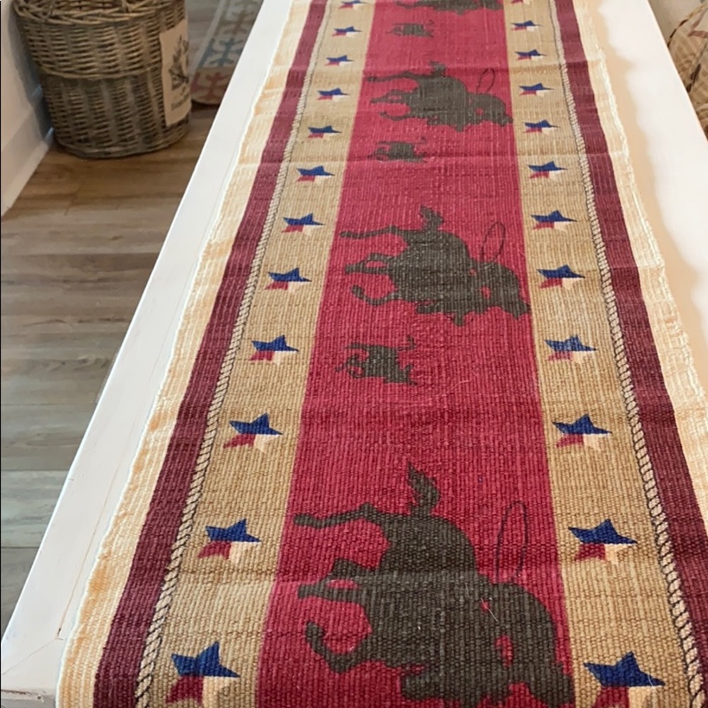 Western Table Runner - Picture 4 of 5